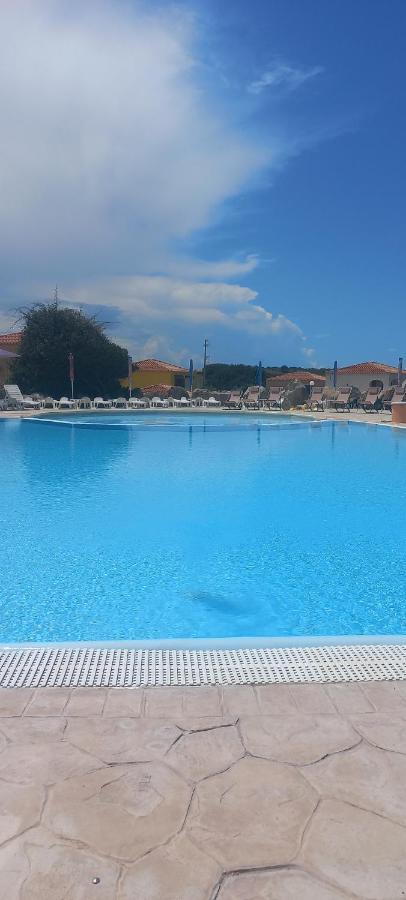 Surf House Mirice Apartment Vignola Mare ภายนอก รูปภาพ