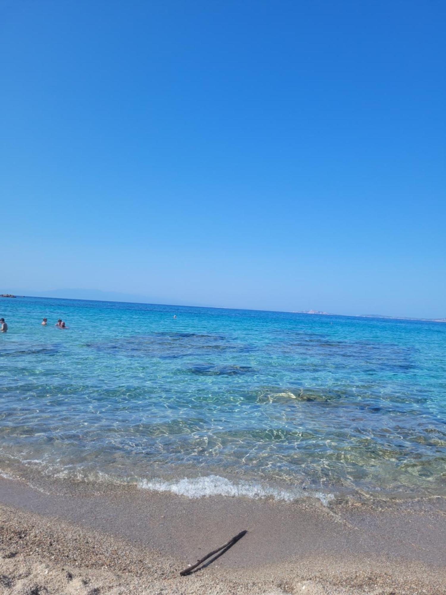 Surf House Mirice Apartment Vignola Mare ภายนอก รูปภาพ