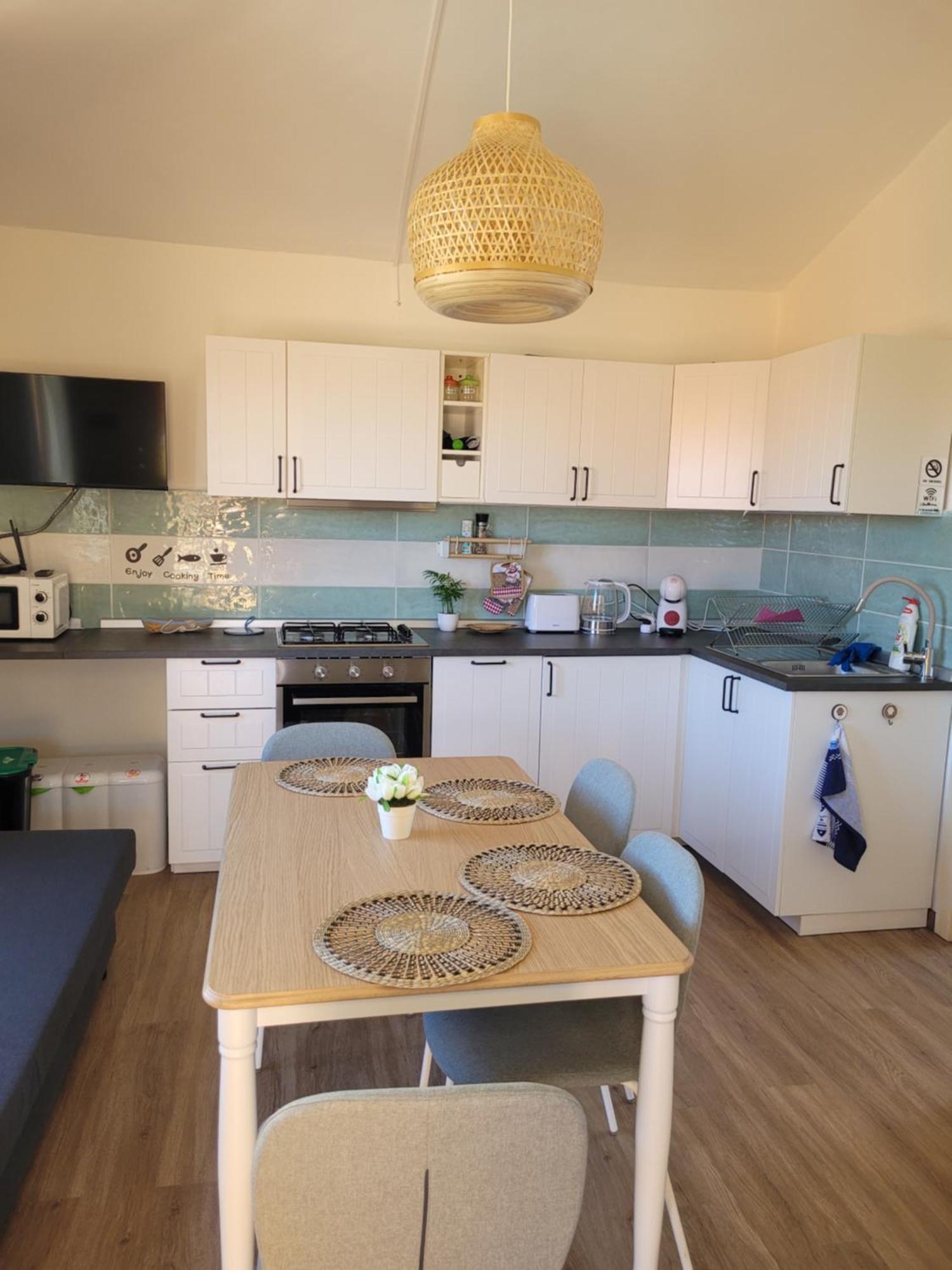Surf House Mirice Apartment Vignola Mare ภายนอก รูปภาพ